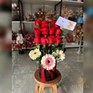 BOX DE ROSAS LULU