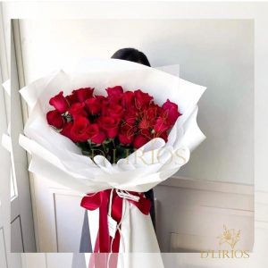 RAMO DE 24 ROSAS ANGE